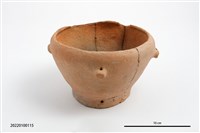 張口斂唇四繫耳圈足碗藏品圖，第4張